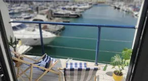 Tiny float home Brighton - Image 4