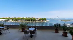 Hotel Carol - Image 4