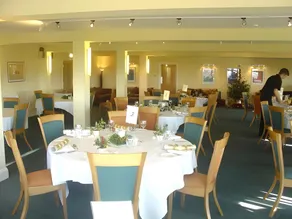 Bowood Park Hotel - Image 2