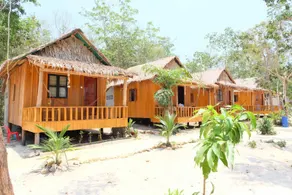 Mangrove Beach Bungalows - Image 3