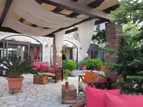 Aiolides Hotel - Image 4