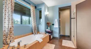 Driftwood Villa - Image 2