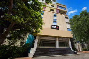 Hotel O by OYO Royal Stay Luxury Rooms - Image 5