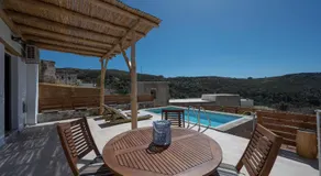 Nomas Home Skaloti with Private Pool - Image 3