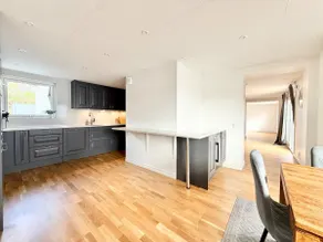 Workers & Family Villa With 6 bedrooms 2 Bath And Free Parking - Image 3