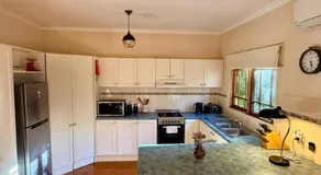 Korla Cottage, Leura Family & Pet Friendly Stay - Image 5
