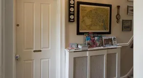 Cliftons Guest House - Image 2