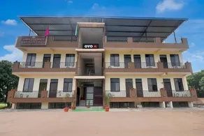 OYO 838281 Aabha Residency - Image 5