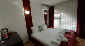 The Bulevard Hotel - Image 2