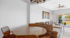 Stylish apartment near beach & dining with pool, hot tub, tennis, & large patio - Image 3