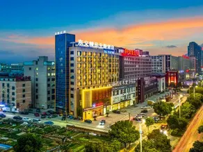 Dongyi meisu Theme Hotel - Image 3