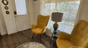 Nimo Homestay , Compact Studio Apartment Guelph - Image 2