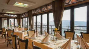 Hotel Panorama - Image 2