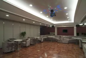 Mingzhu Lake Resort - Image 3