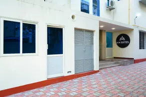 AM SUITES LUXURY SERVICE APARTMENTS - Image 3