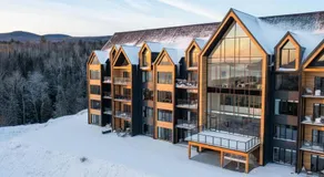 Bright Condo with Pool and Stunning View - Image 4