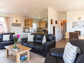 Pet-friendly Chalet in Torpoint, No Deposit - Image 2