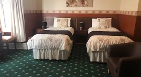 The Edwardian Lodge Guest House - Image 2