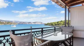 Vasilis Apartments Beachfront - Image 3