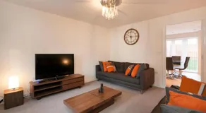 DBS Serviced Apartments - The Terrace - Image 2