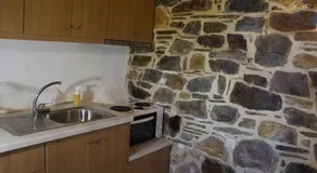 Rosales stone house - Image 4