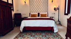Oliva Courtyard Guesthouse - Image 2