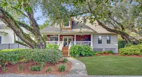 Beach House - Image 4