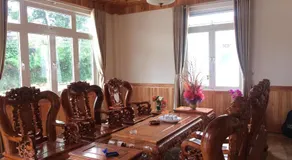 Spring Hotel - Image 2