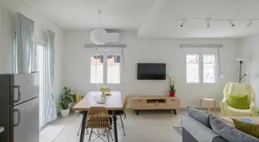 Irma's Apartments in Pilos - Image 2