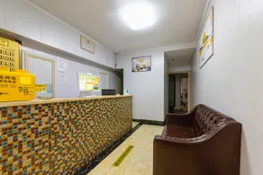 Qingwan Hostel (Chongqing Daping Metro Station Store) - Image 4