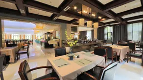 Hainan Yatai Hot Spring Hotel - Image 4