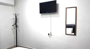 iG Hotel - Image 4
