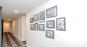 4beds, 2 bedrooms Contractor,Parking - Image 4