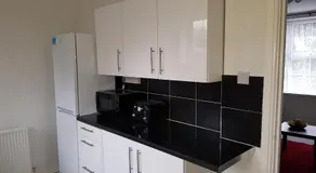 Barnfield Place - Image 4