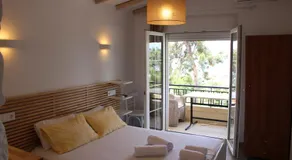 Studio Tsirigotis Sea view - Image 2