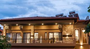 LYDIA suites and rooms - Image 3