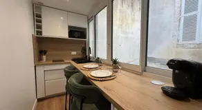 Studio moderne rénové La Rochelle - Image 3