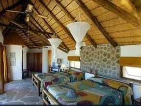 Huab Lodge & Bush Spa - Image 3