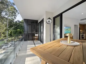 Stylish 1-Bed Apartment with Rooftop Access - Image 3