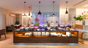 Liberty Hotel Saigon Greenview - Image 5