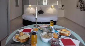 Love Loft - Image 3