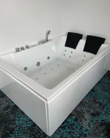 Suite - Image 4