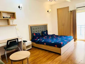 Lovely and Beautiful Noida studio - Image 4