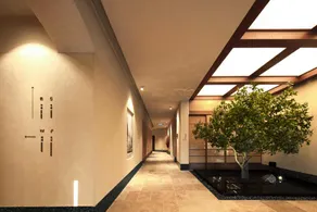 Atour Hotel Ningbo Railway Station Tianyige Moon Lake - Image 4