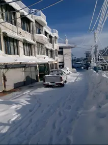 Breeze Hotel Murree - Image 5