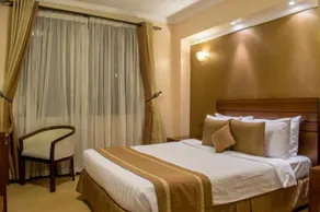 Summerdale Inn - Image 2