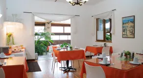 Haus Garnison B&B - Image 3