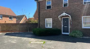 2 Bedroom Apartment 11 Minutes From Stansted Airport - Image 5