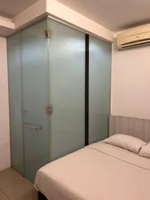 Coastline Hotel - Image 2