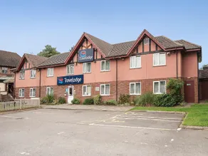 Travelodge Derby Chaddesden - Image 3